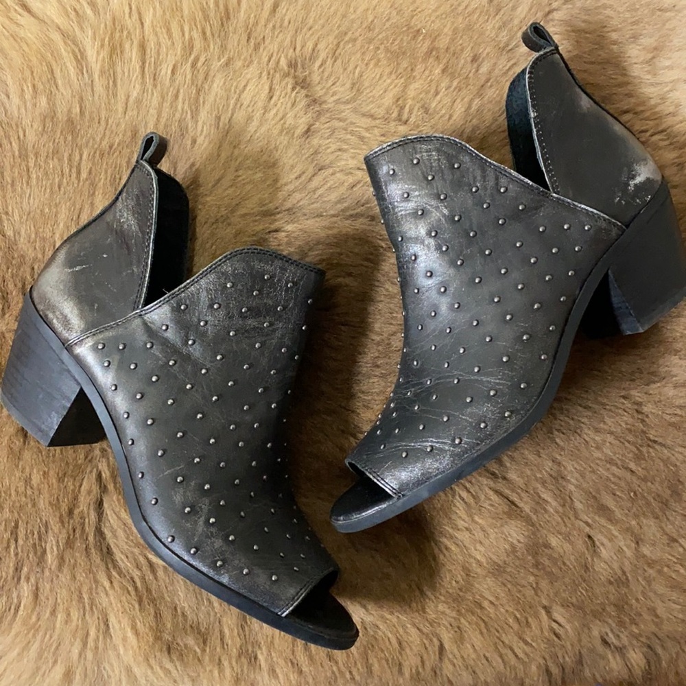 Lucky Brand Barlenna Studded Booties Ankle Boots 6.5